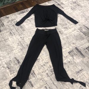 Ugg matching set top and pants black with details